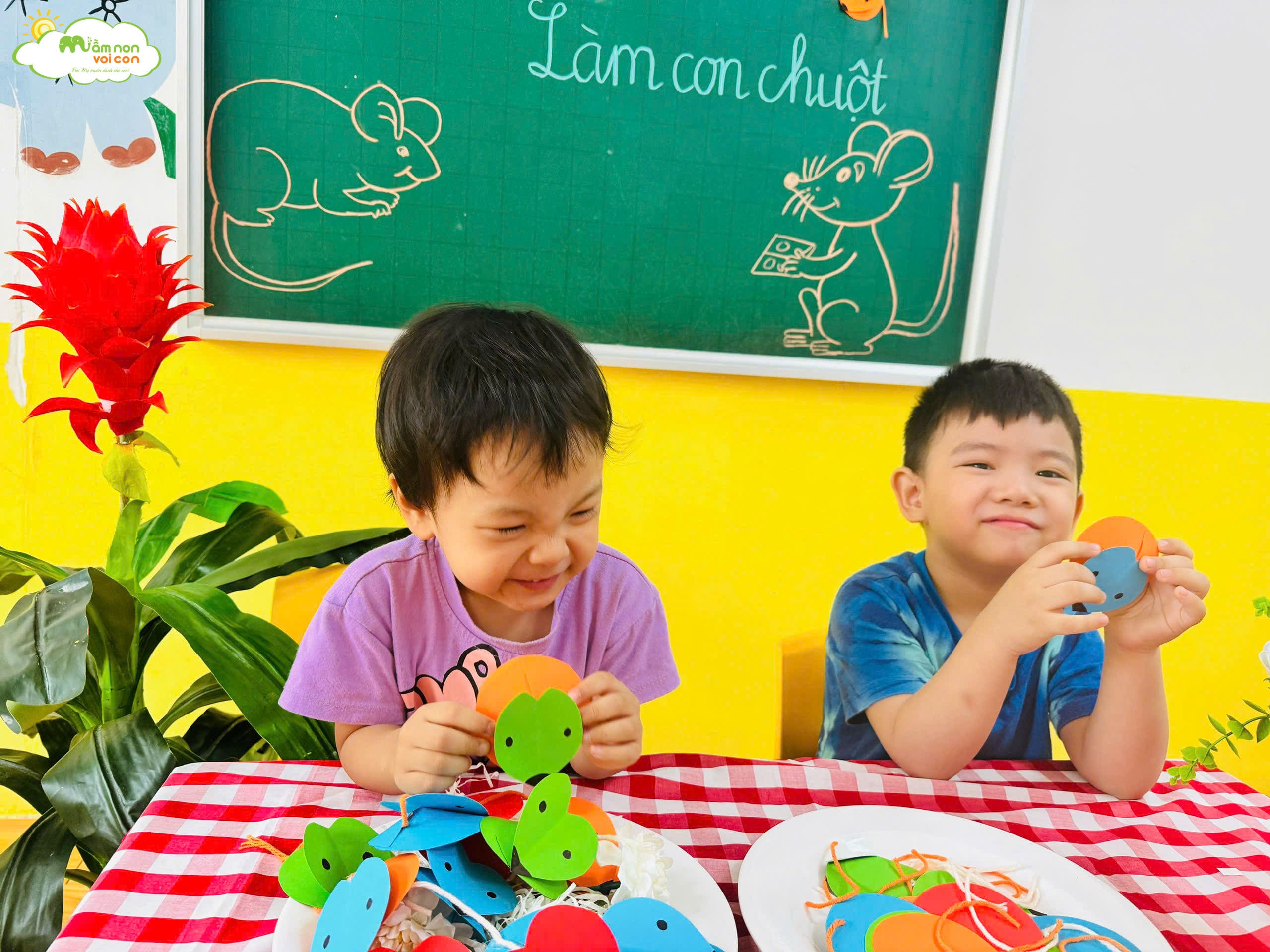 HOẠT ĐỘNG TẠO HÌNH: BÉ LÀM CON CHUỘT - TRƯỜNG MẦM NON VOI CON