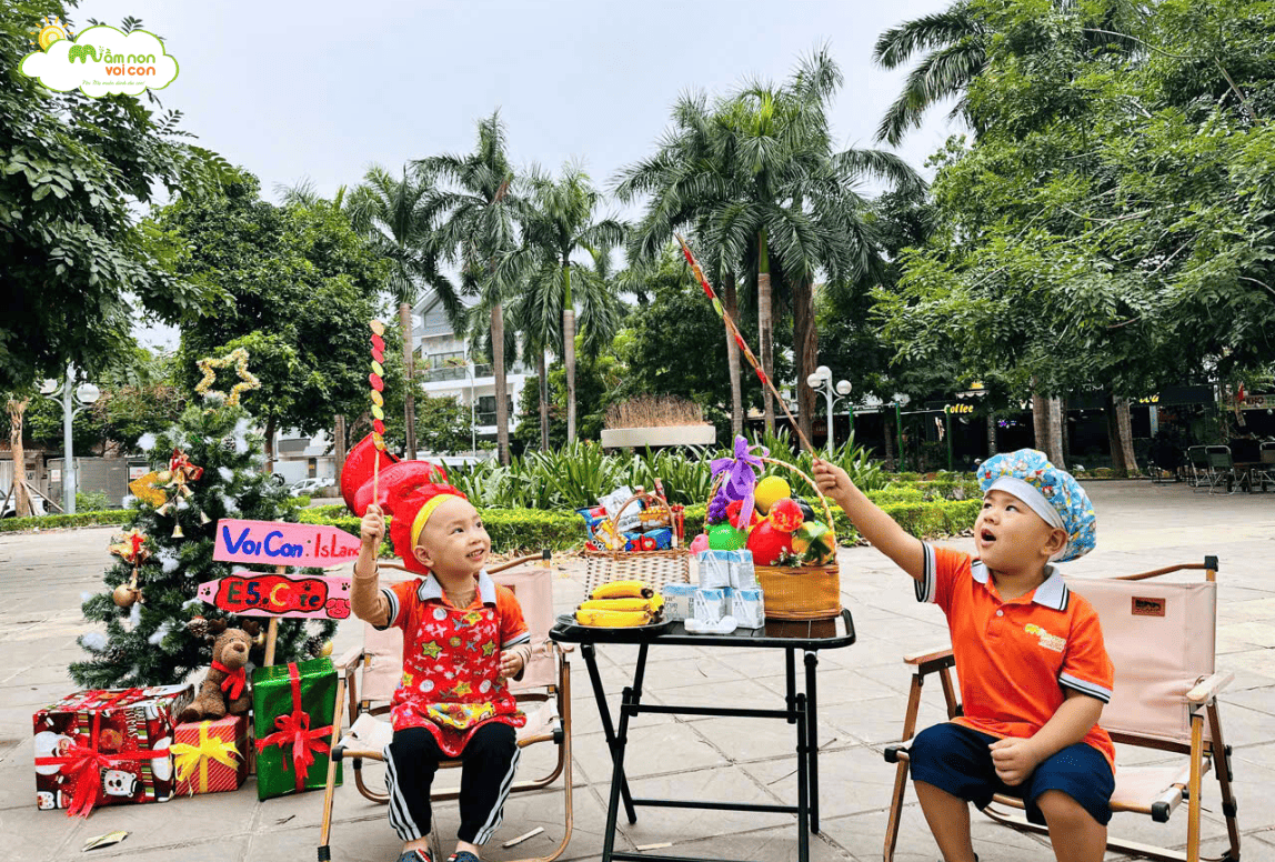 TIỆC NƯỚNG GIÁNG SINH CÙNG CÁC BẠN NHỎ LỚP E5 TIỆC NƯỚNG GIÁNG SINH CÙNG CÁC BẠN NHỎ LỚP E5 - TRƯỜNG MẦM NON VOI CON