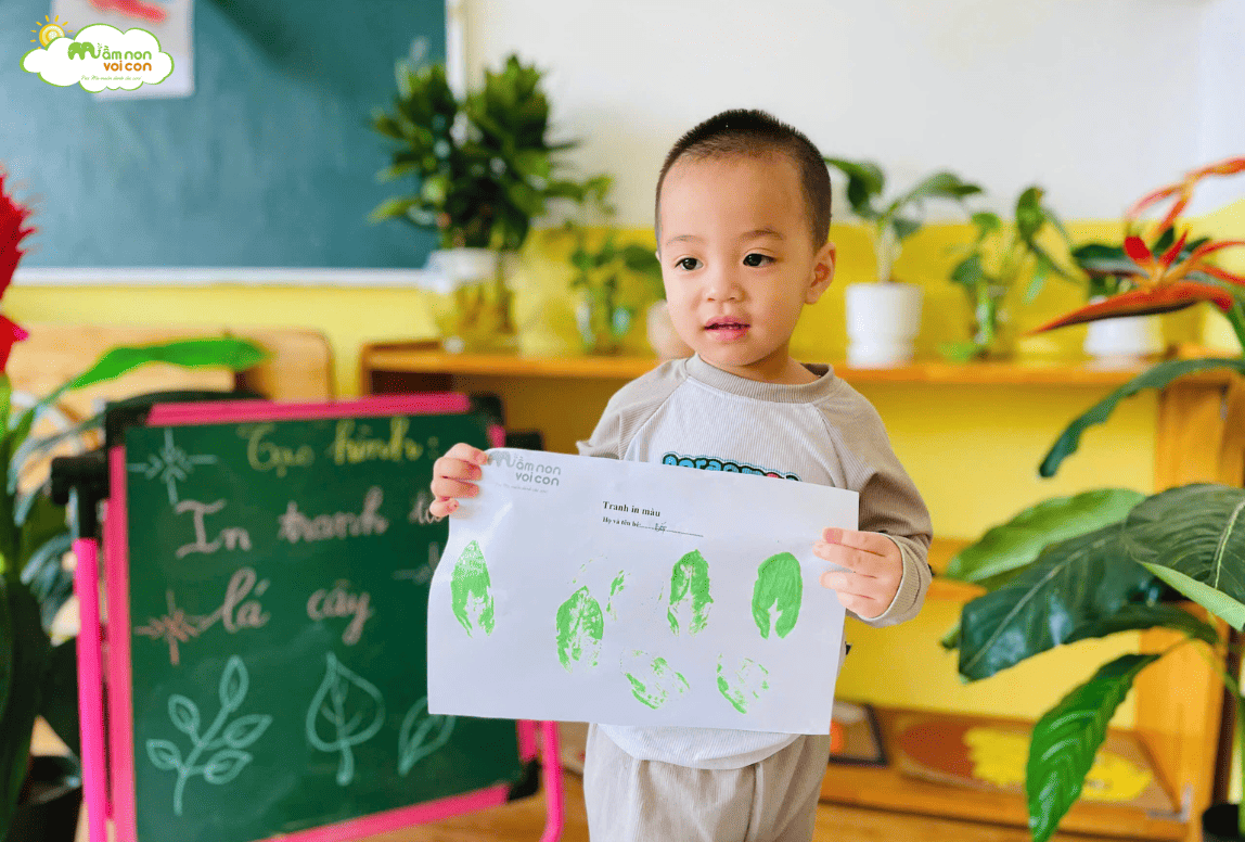TẠO HÌNH IN TRANH TỪ LÁ CÂY - TRƯỜNG MẦM NON VOI CON