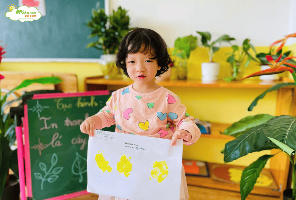 TẠO HÌNH IN TRANH TỪ LÁ CÂY - TRƯỜNG MẦM NON VOI CON