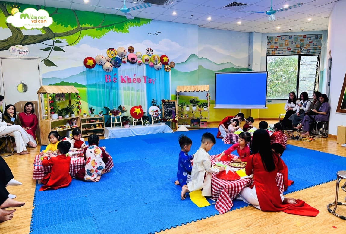 TẠO HÌNH TRANG TRÍ CHIẾC NÓN LÁ - TRƯỜNG MẦM NON VOI CON