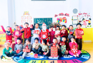 MERRY CHRISTMAS AND HAPPY NEW YEAR 2025 - TRƯỜNG MẦM NON VOI CON