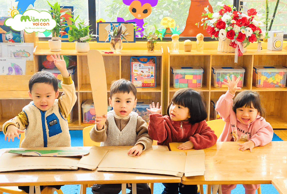 STEAM: “LÀM QUẠT TRẦN TỪ VẬT LIỆU TÁI CHẾ” - TRƯỜNG MẦM NON VOI CON