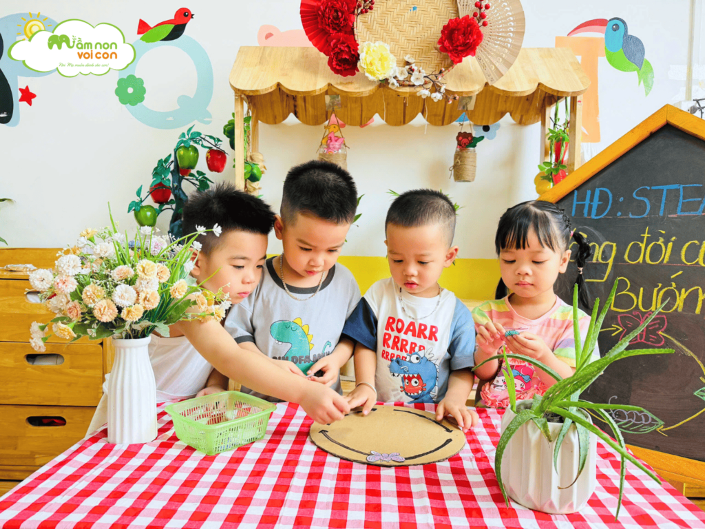 STEAM: “VÒNG ĐỜI CỦA BƯỚM” - TRƯỜNG MẦM NON VOI CON