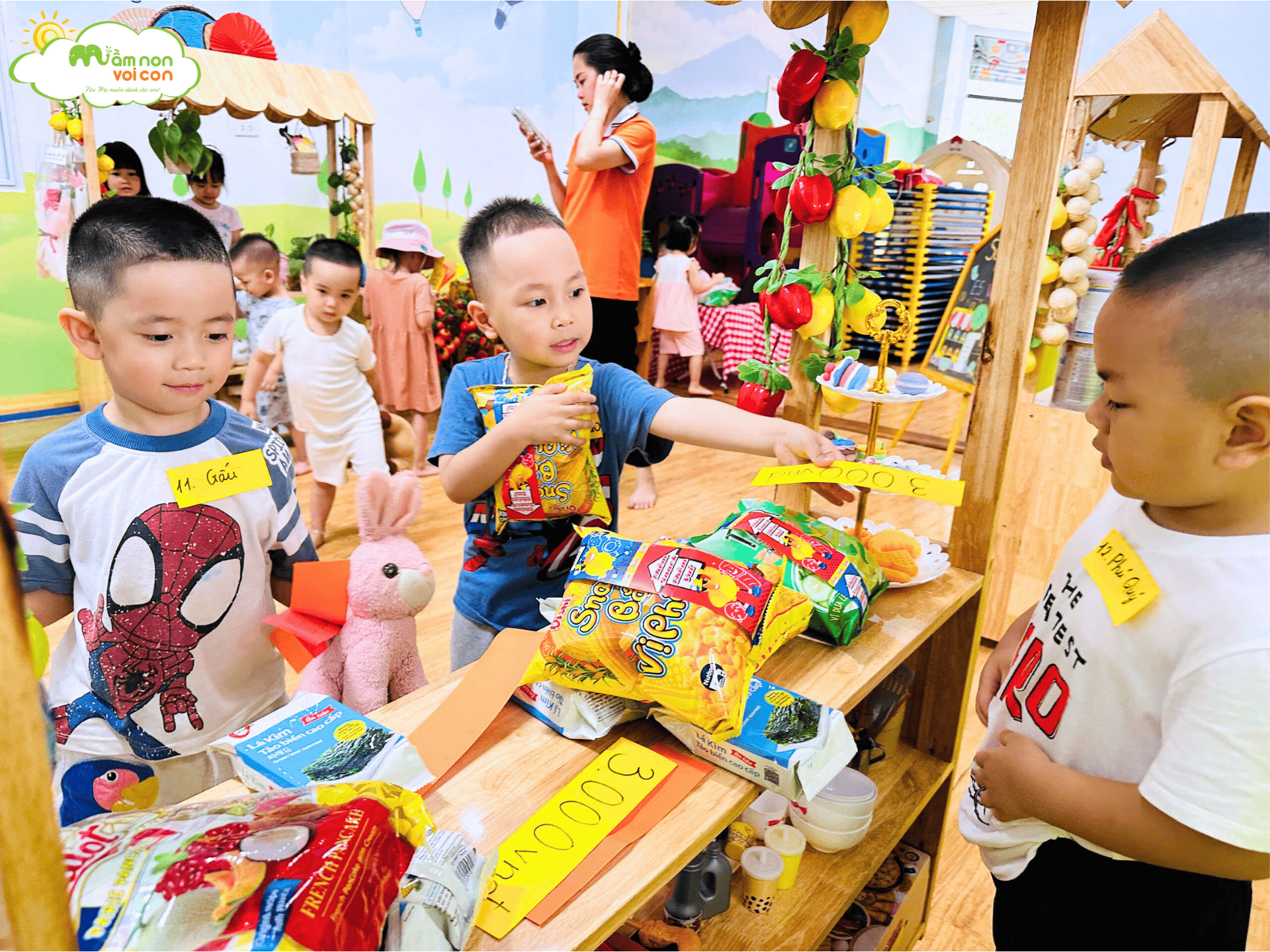 MỞ CỬA SIÊU THỊ MINI – TRẢI NGHIỆM LÀM NGƯỜI LỚN CỦA CÁC BÉ E5 - TRƯỜNG MẦM NON VOI CON