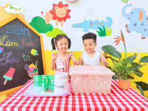 KHÁM PHÁ CÔNG NGHỆ “LÀM KEM SIÊU TỐC” CỦA CÁC NHÀ KHOA HỌC NHÍ E4 - TRƯỜNG MẦM NON VOI CON