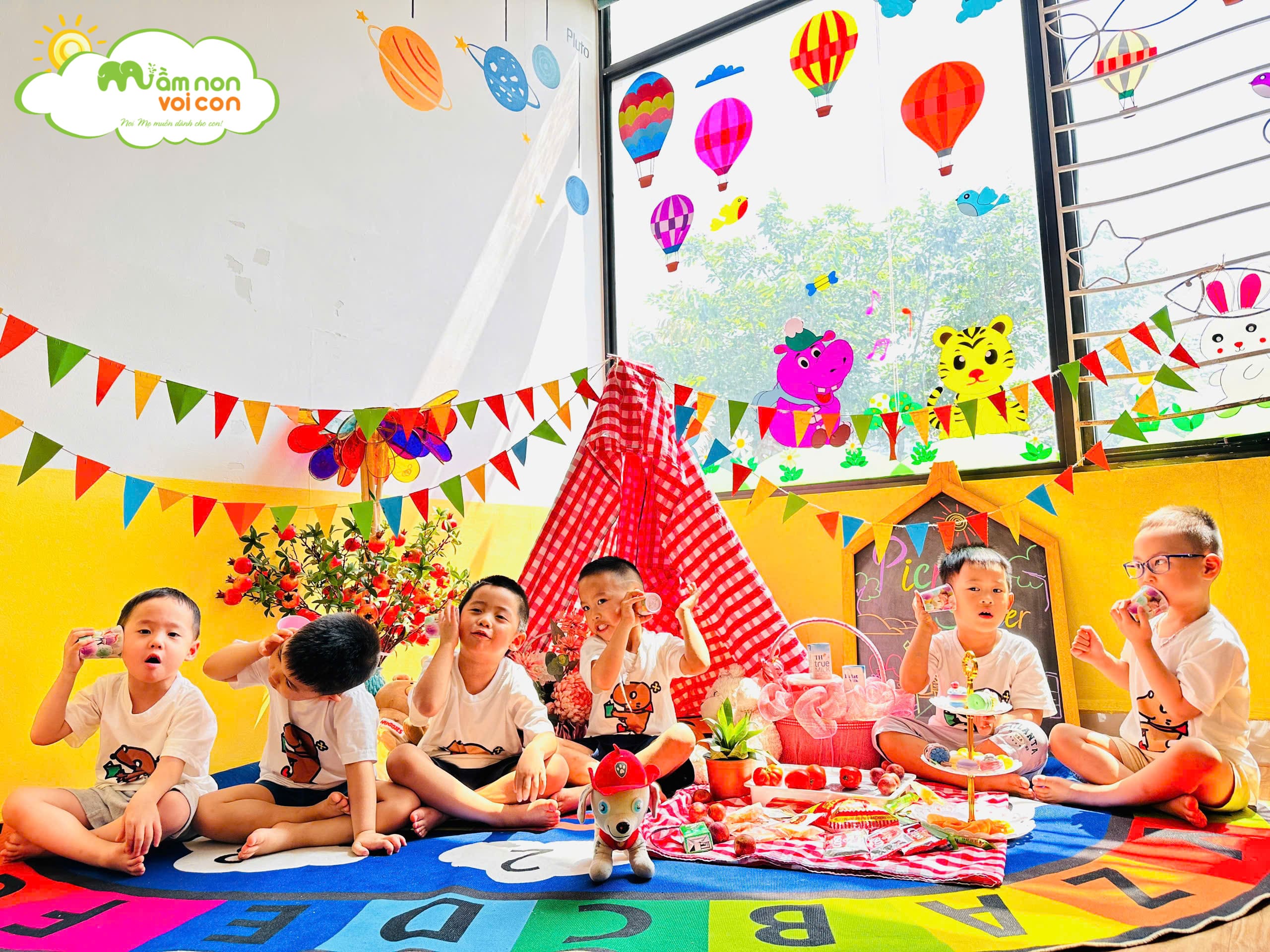 PICNIC TRONG LỚP – NGẬP TRÀN TIẾNG CƯỜI VÀ KỶ NIỆM TUỔI THƠ - TRƯỜNG MẦM NON VOI CON