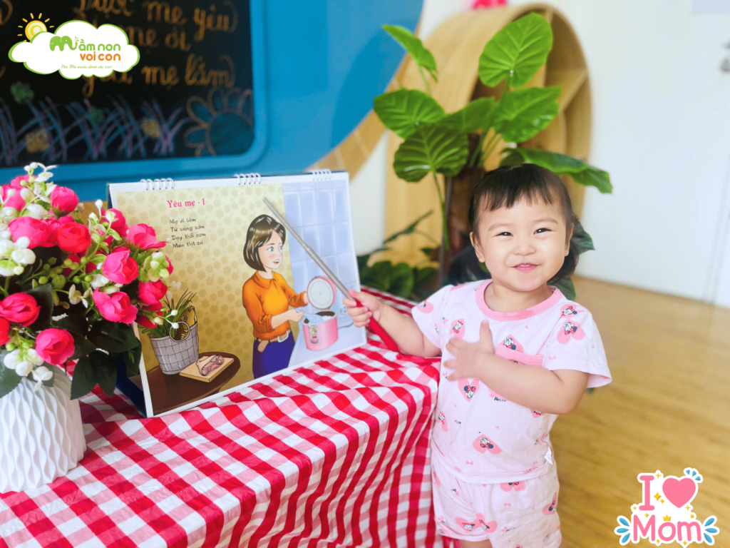 LÀM QUEN VĂN HỌC: THƠ “YÊU MẸ” - TRƯỜNG MẦM NON VOI CON