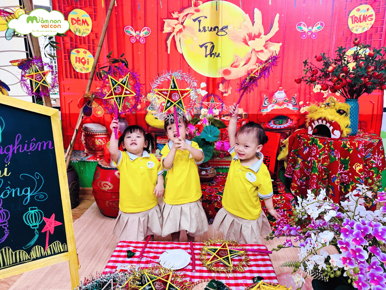 BÉ LỚP E3 KHÉO TAY LÀM ĐÈN ÔNG SAO TRUYỀN THỐNG - TRƯỜNG MẦM NON VOI CON