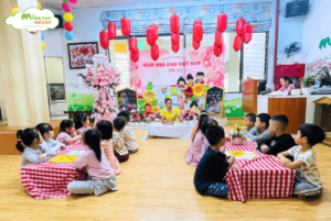 E7 KHÉO TAY LÀM THIỆP – GỬI NGÀN YÊU THƯƠNG ĐẾN CÔ - TRƯỜNG MẦM NON VOI CON