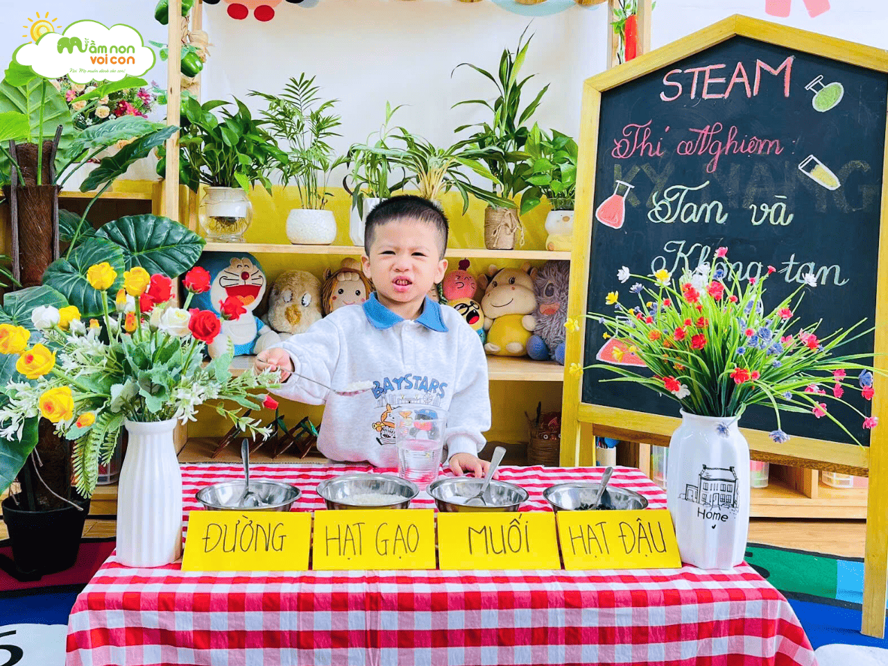 BÉ LÀM NHÀ KHOA HỌC NHÍ – TAN & KHÔNG TAN - TRƯỜNG MẦM NON VOI CON