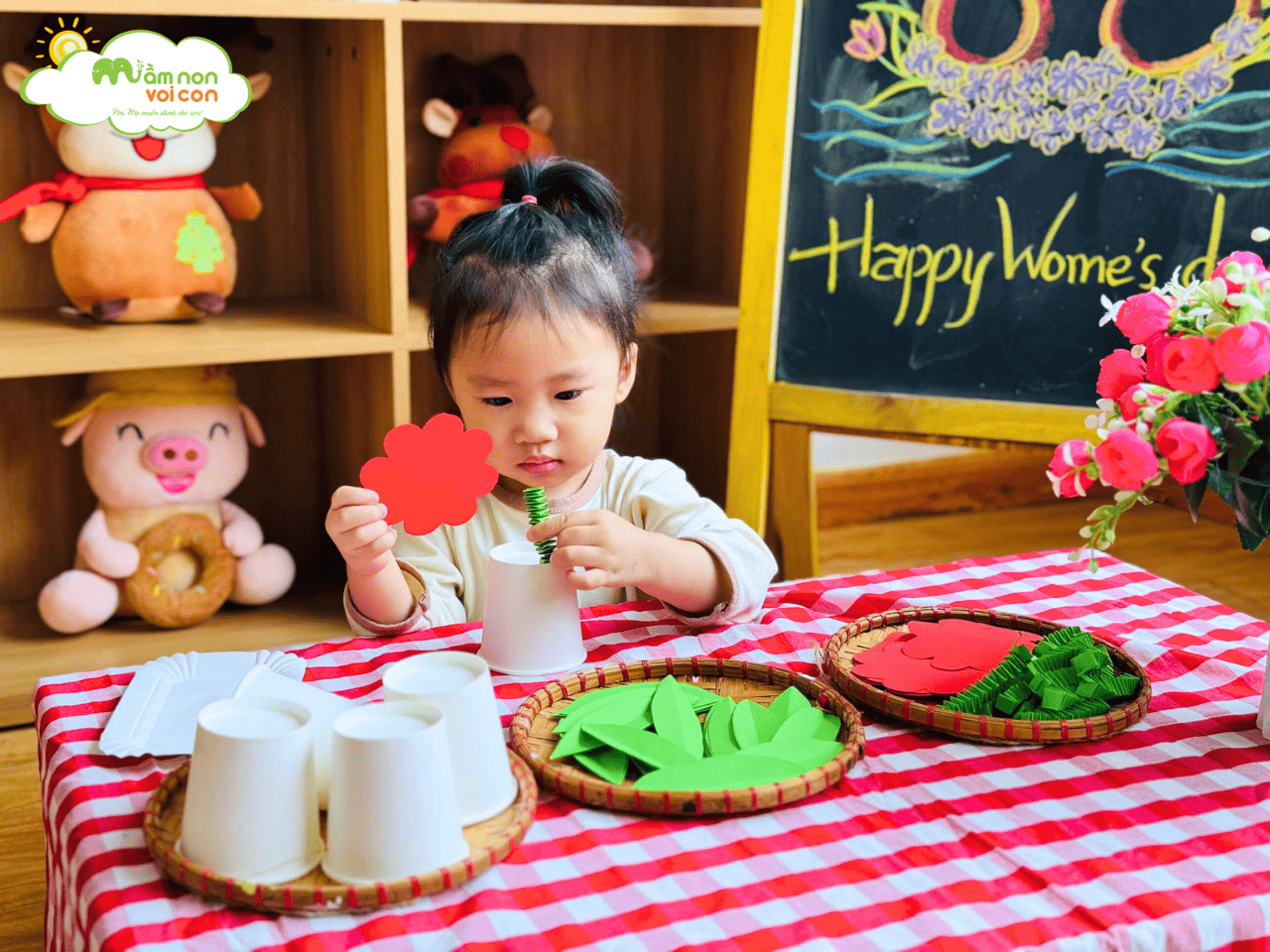 CHÀO MỪNG NGÀY QUỐC TẾ PHỤ NỮ 8/3 - TRƯỜNG MẦM NON VOI CON