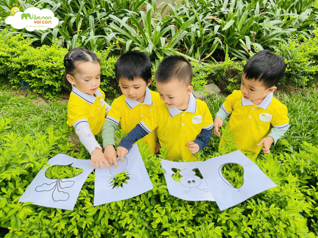 HOẠT ĐỘNG PTNT: “BÉ QUAN SÁT THẾ GIỚI XANH” - TRƯỜNG MẦM NON VOI CON