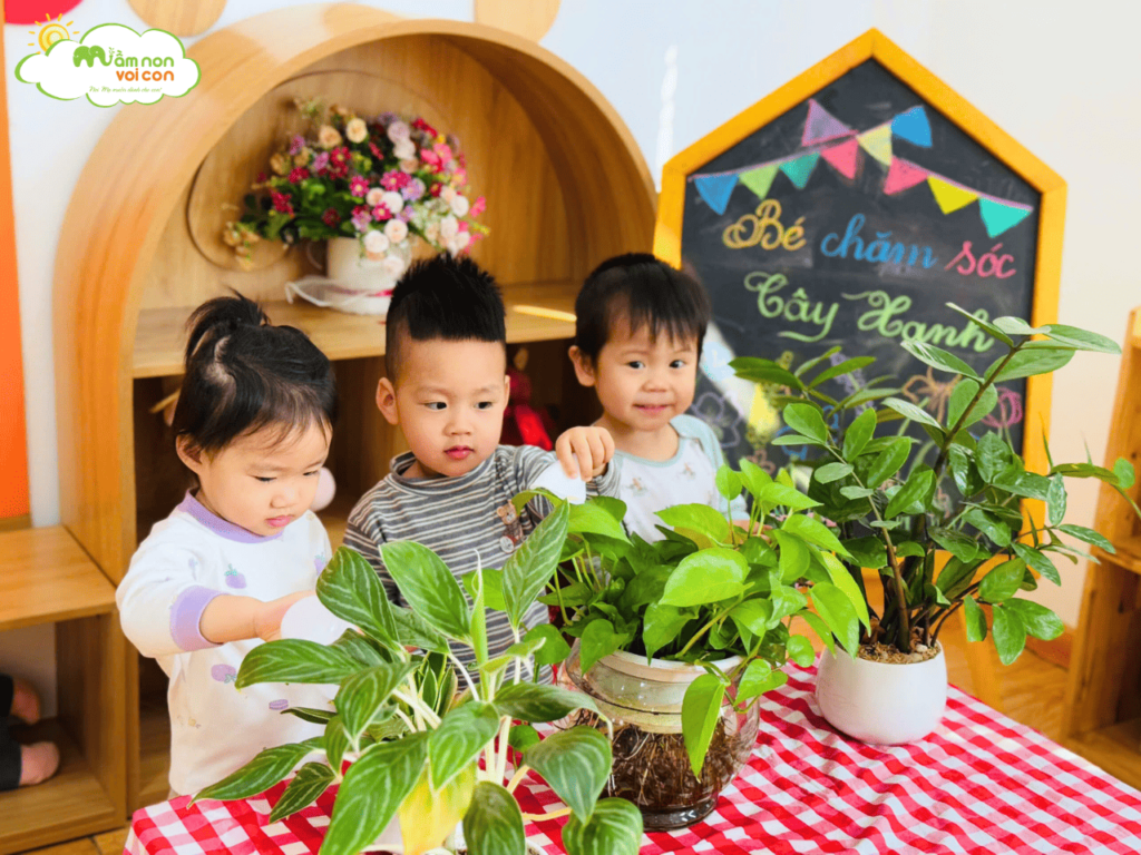 HOẠT ĐỘNG TRẢI NGHIỆM: “BÉ CHĂM SÓC CÂY XANH” - TRƯỜNG MẦM NON VOI CON