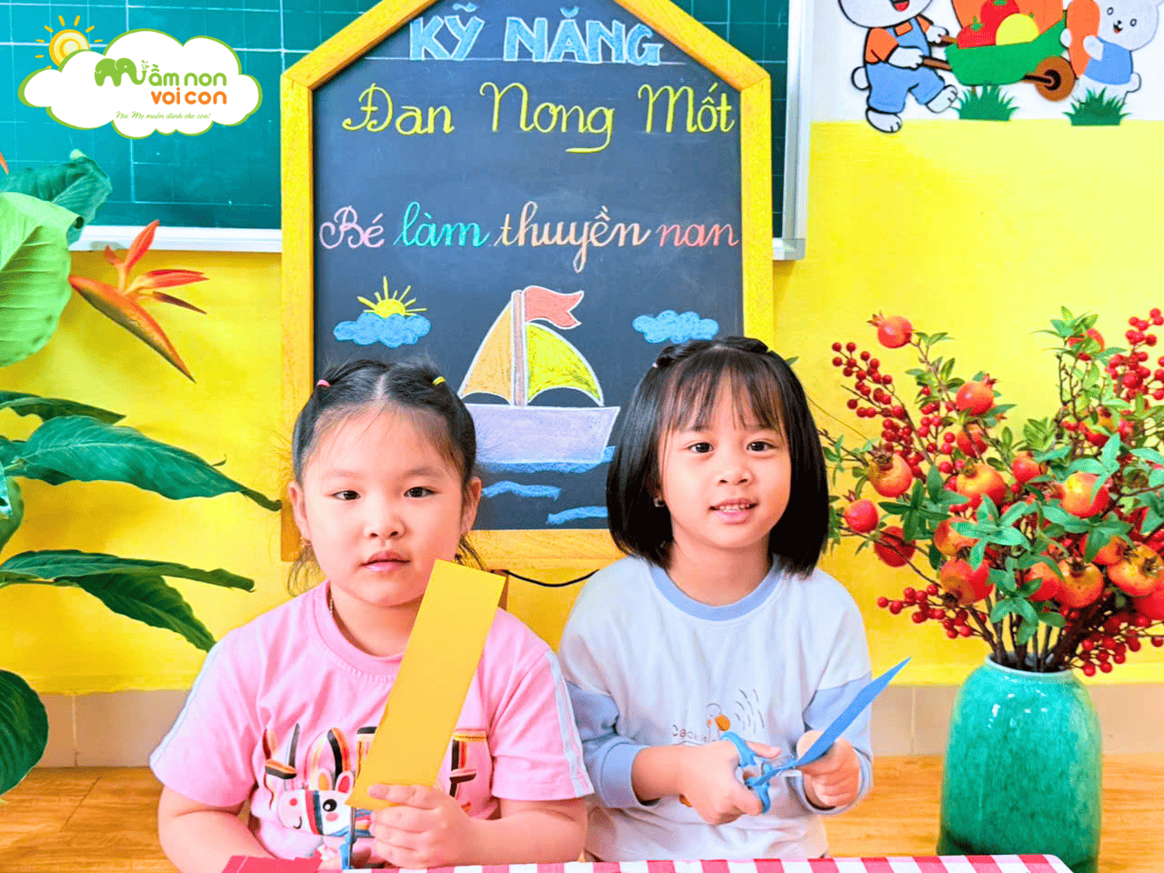 KỸ NĂNG ĐAN NONG MỐT – BÉ LÀM THUYỀN NAN - TRƯỜNG MẦM NON VOI CON