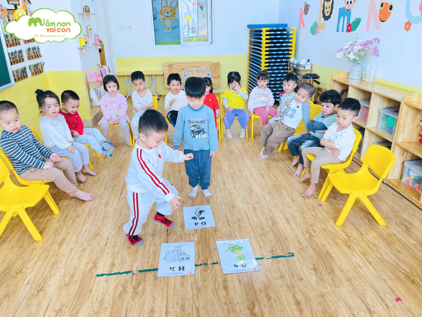 GAME TIME! LỚP E4 CHƠI MÀ HỌC – HỌC MÀ VUI - TRƯỜNG MẦM NON VOI CON