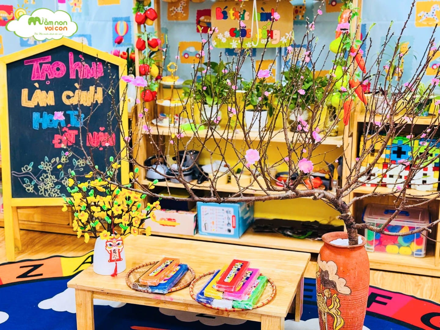 HOẠT ĐỘNG TRẢI NGHIỆM: LÀM CÀNH HOA TỪ ĐẤT NẶN - TRƯỜNG MẦM NON VOI CON