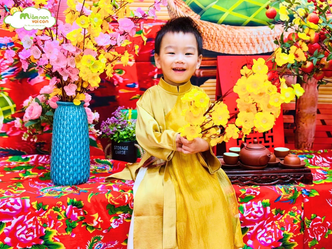 DUYÊN DÁNG ÁO DÀI – SẮC XUÂN CỦA CÁC BÉ E2 - TRƯỜNG MẦM NON VOI CON